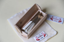 Load image into Gallery viewer, Set of 6 Alpaca Spreader Knives in Wooden Box
